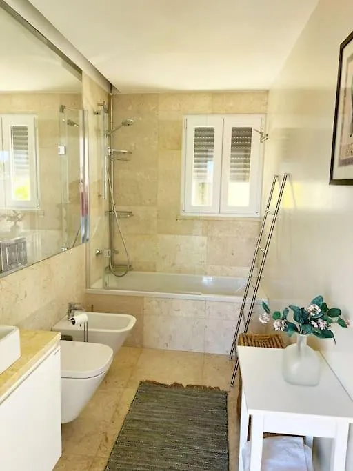Lxluxhome - Family And Cozy Apartment - Ac - Parking - Lift Lisboa 0*,  Portugal